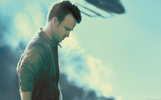 Man blue sky frisbee hand free wallpaper for desktop - medium preview image