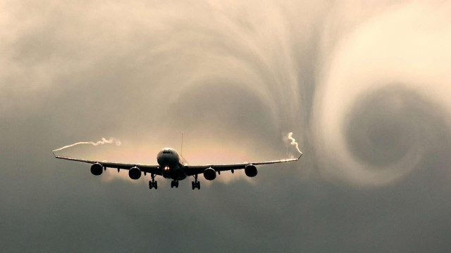 Plane cloud mist jetliner opart free wallpaper for desktop - medium preview image