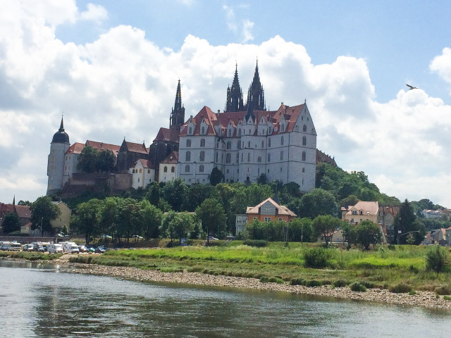 Castle hill river town overlooking free wallpaper for desktop - medium preview image