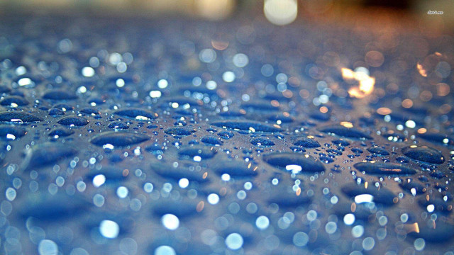 Blue table water droplets blurry free wallpaper for desktop - medium preview image