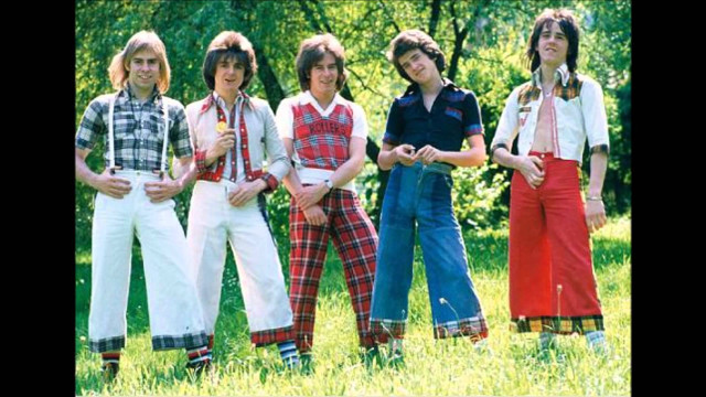 Young men field grass trees free wallpaper for desktop - medium preview image