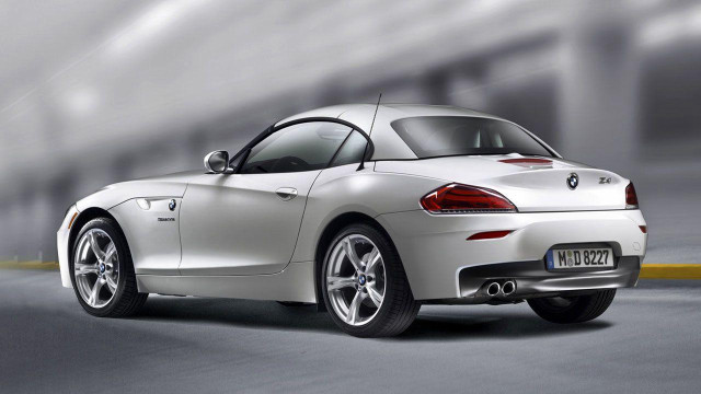 White bmw z4 sports car free wallpaper for desktop - medium preview image