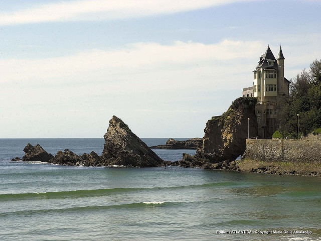 Castle rock ocean wave boat free wallpaper for desktop - medium preview image