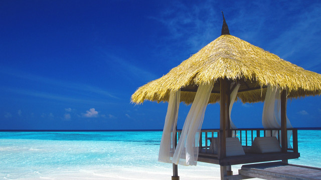 Thatched umbrella beach chair blue free wallpaper for desktop - medium preview image