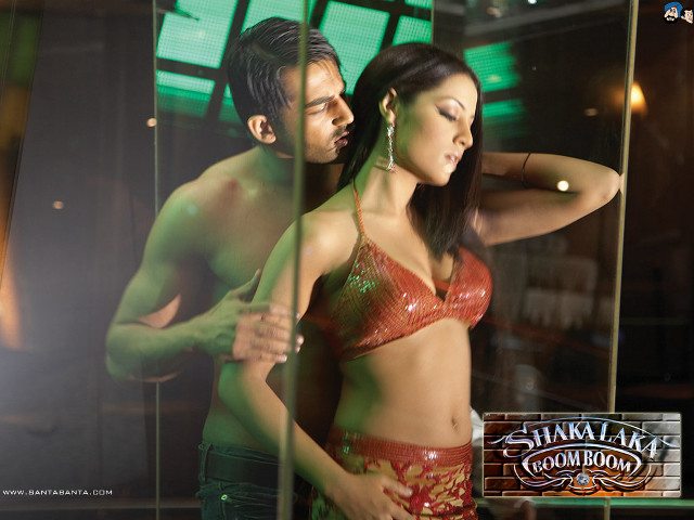 Man woman bikini mirror green free wallpaper for desktop - medium preview image