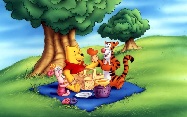 Winnie the pooh friends picnic free wallpaper for desktop - medium preview image