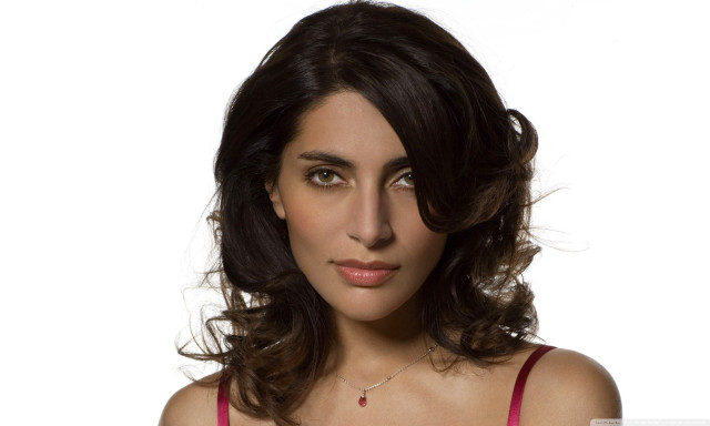 Woman necklace posing picture white free wallpaper for desktop - medium preview image