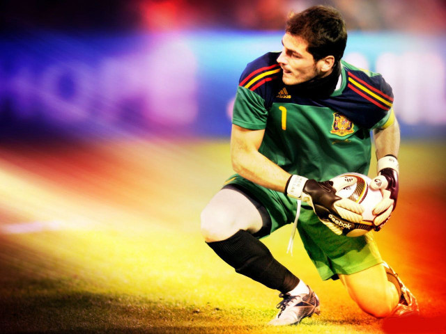 Soccer player kneeling field ball free wallpaper for desktop - medium preview image