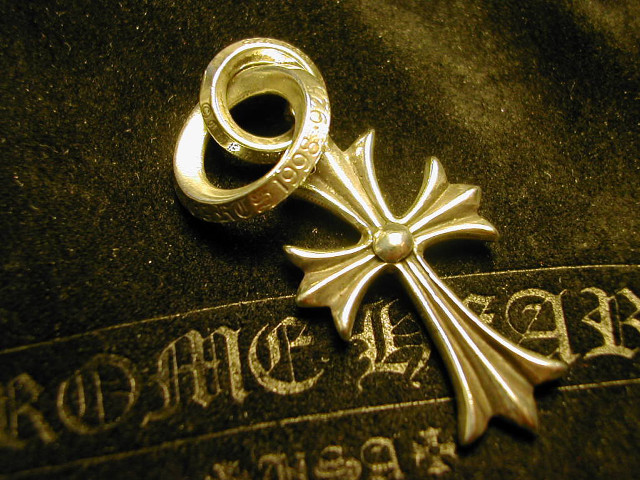 Cross ring black cloth church free wallpaper for desktop - medium preview image