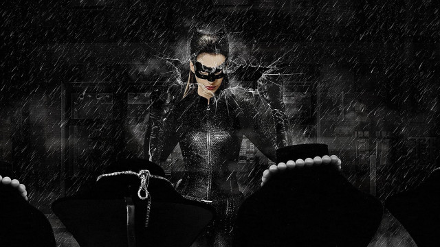 Catwoman rain night chain hands free wallpaper for desktop - medium preview image
