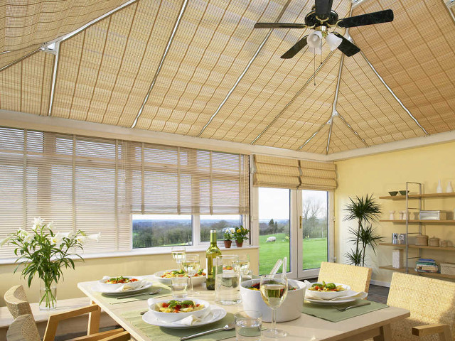 Dining room table food vase free wallpaper for desktop - medium preview image