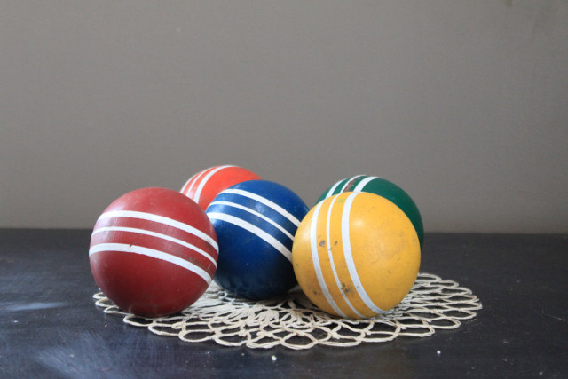 Colorful balls doily tabletop gray free wallpaper for desktop - medium preview image