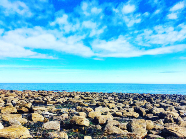 Rocky beach blue sky clouds #2 free wallpaper for desktop - medium preview image
