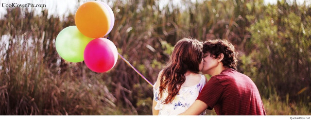 Couple kissing balloons field grass free wallpaper for desktop - medium preview image