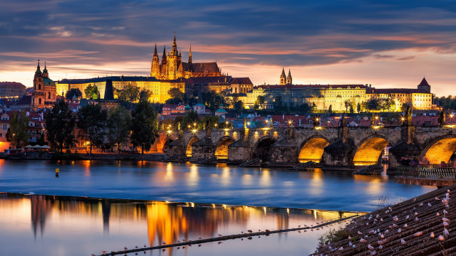 City bridge castle night bright free wallpaper for desktop - medium preview image