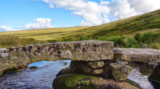 Stone bridge stream grassy hill free wallpaper for desktop - medium preview image