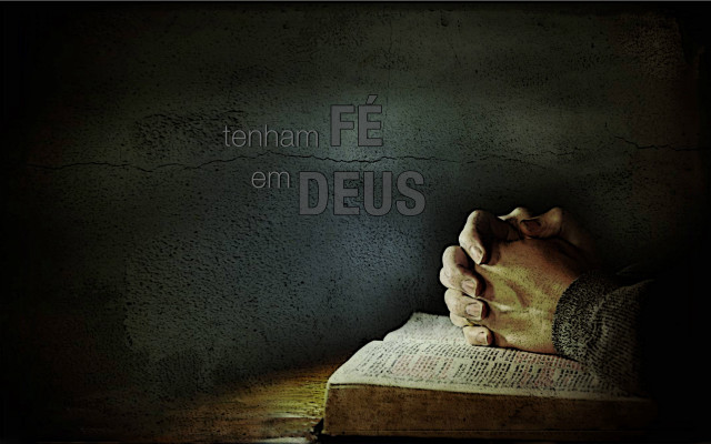 Person hands book ten commandments free wallpaper for desktop - medium preview image