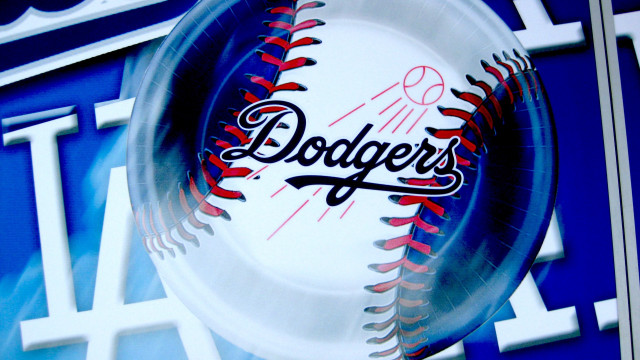 Paper plate baseball dodge black free wallpaper for desktop - medium preview image