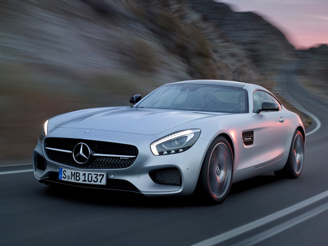 White mercedes sports car sunset free wallpaper for desktop - medium preview image