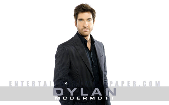 Man suit tie posing picture #26 free wallpaper for desktop - medium preview image