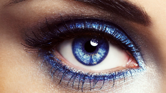 Blue eye long lashes black #2 free wallpaper for desktop - medium preview image