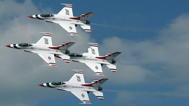 Jets flying formation clouds smoke free wallpaper for desktop - medium preview image