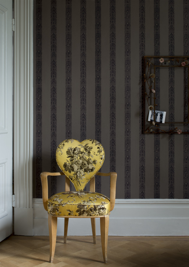 Heart shaped chair striped walls free wallpaper for mobile - medium preview image