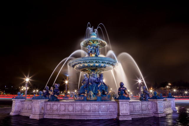 Fountain lit night lights water free wallpaper for desktop - medium preview image