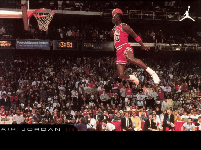 Man red uniform jumping basketball #3 free wallpaper for desktop - medium preview image