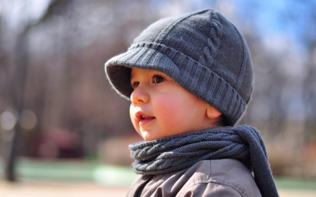 Young boy gray hat scarf free wallpaper for desktop - medium preview image
