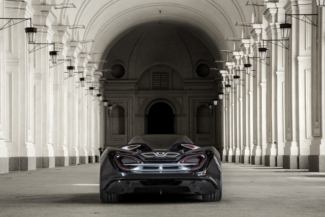 Car parked tunnel buildings columns free wallpaper for desktop - medium preview image