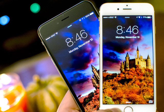 Holding phone castle screen candle free wallpaper for desktop - medium preview image