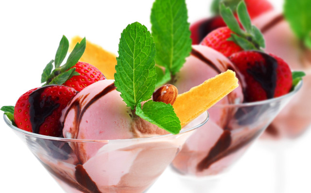Dessert fruit ice cream glass free wallpaper for desktop - medium preview image
