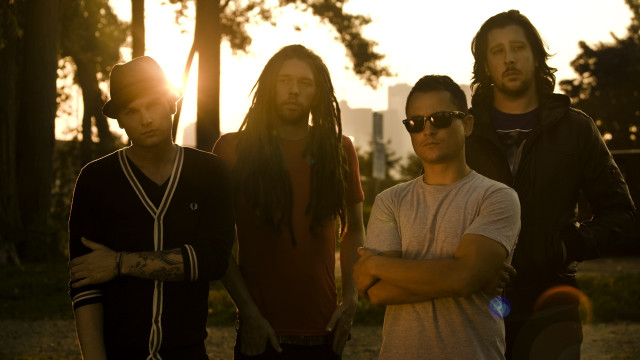 Group men park sunset arms free wallpaper for desktop - medium preview image