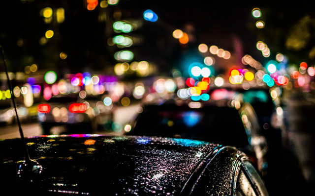 Car night street rain bokeh free wallpaper for desktop - medium preview image