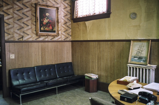 Room couch interior furniture comfortable free wallpaper for desktop - medium preview image