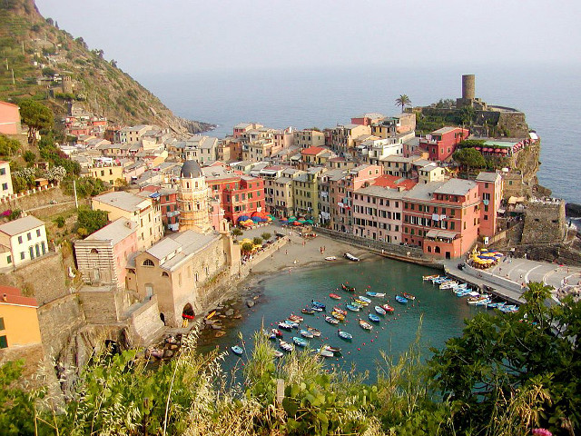 Small village water boats hill free wallpaper for desktop - medium preview image