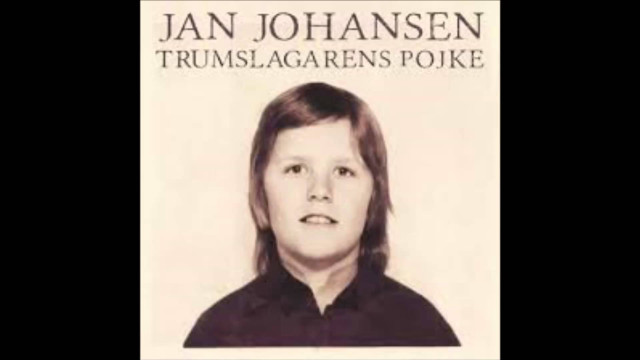 Woman black shirt white background free wallpaper for desktop - medium preview image