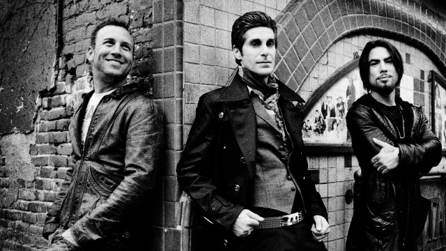 Men group brick wall doorway free wallpaper for desktop - medium preview image