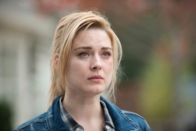 Blonde woman denim jacket serious free wallpaper for desktop - medium preview image