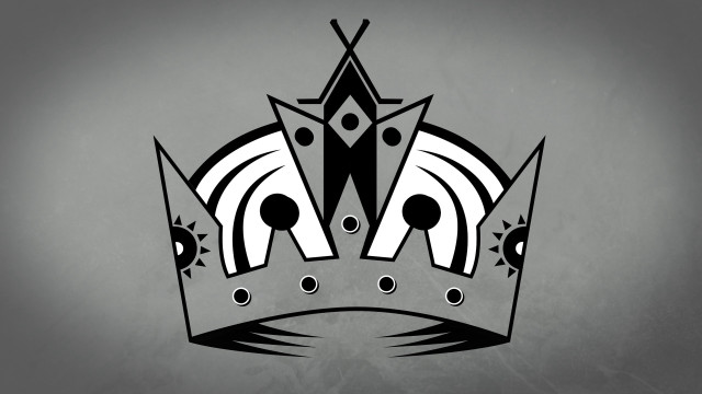 Crown black white design side free wallpaper for desktop - medium preview image