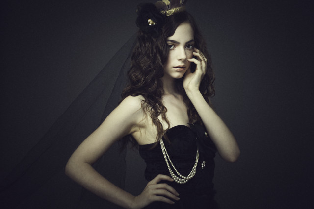 Woman black dress cell phone #7 free wallpaper for desktop - medium preview image