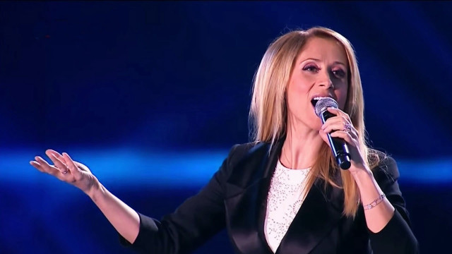 Woman black suit singing microphone free wallpaper for desktop - medium preview image