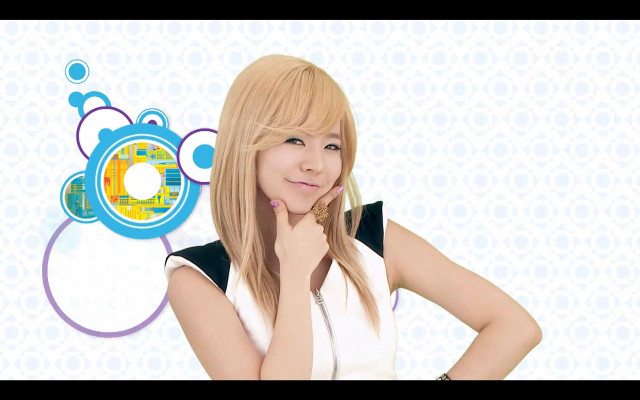 Woman blonde hair clock circles free wallpaper for desktop - medium preview image