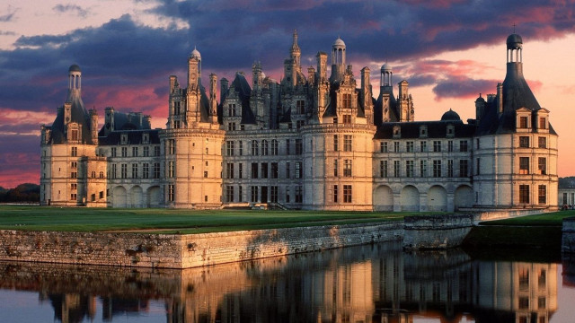 Castle water sunset dawn clouds free wallpaper for desktop - medium preview image