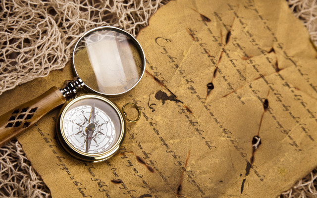 Compass magnifyingglass paper aldusmanutius steampunk free wallpaper for desktop - medium preview image