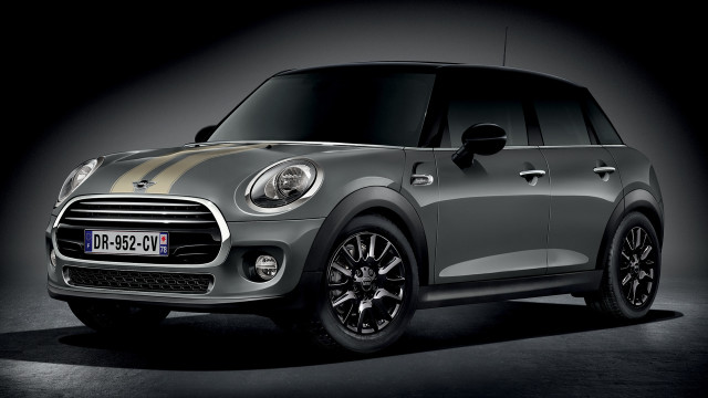 Grey mini cooper 3d render free wallpaper for desktop - medium preview image