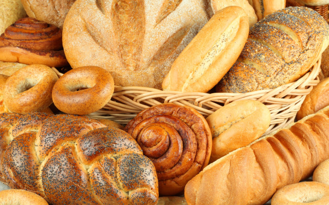 Basket filled breads rolls table free wallpaper for desktop - medium preview image