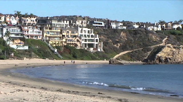 Beach houses hill water scenery free wallpaper for desktop - medium preview image