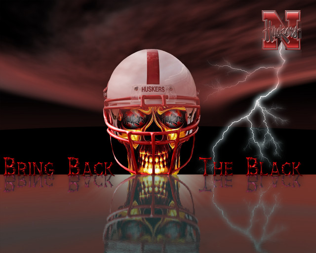 Football helmet lightning background bring free wallpaper for desktop - medium preview image